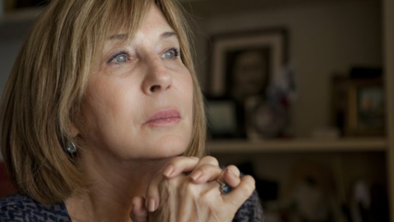 Ayşe Kullin'in yasak bir aşkın ekseninde dönen, ustalıkla işlenmiş romanı: 4 Gün 3 Gece