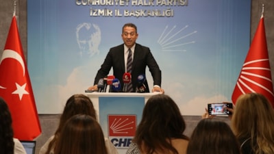 İzmir'de yaşanan balık ölümlerine Ali Mahir Başarır'dan 'ihmal' açıklaması