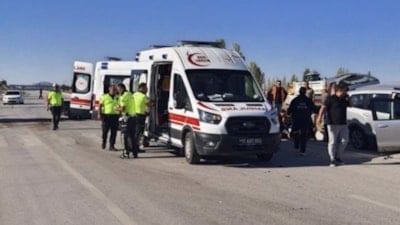 Burdur’da iki otomobil çarpıştı: 7 yaralı