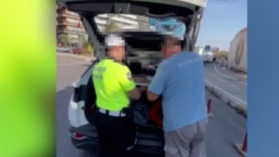 İstanbul Pendik'te harç dökerek ilerleyen beton mikserine ceza