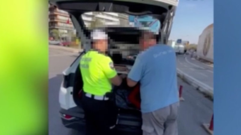 İstanbul Pendik'te harç dökerek ilerleyen beton mikserine ceza