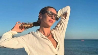 Sinem Kobal'dan yaza veda pozları