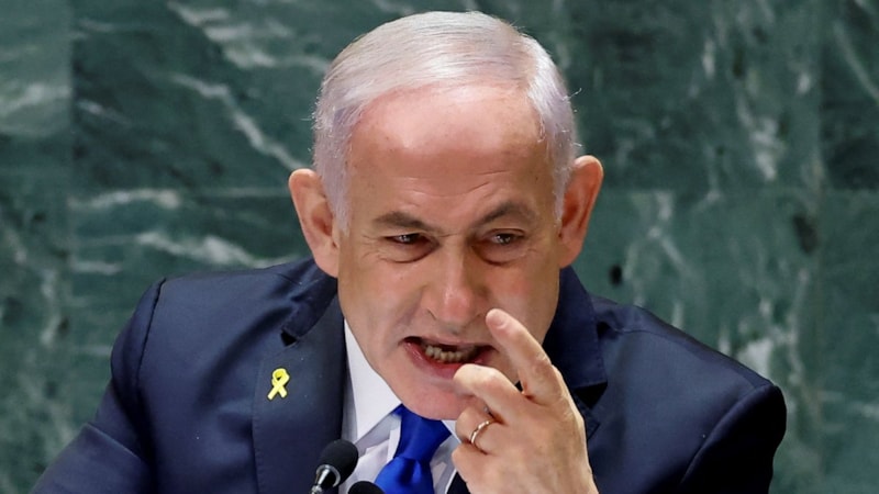 Binyamin Netanyahu, üst düzey askerlerle toplantı yaptı