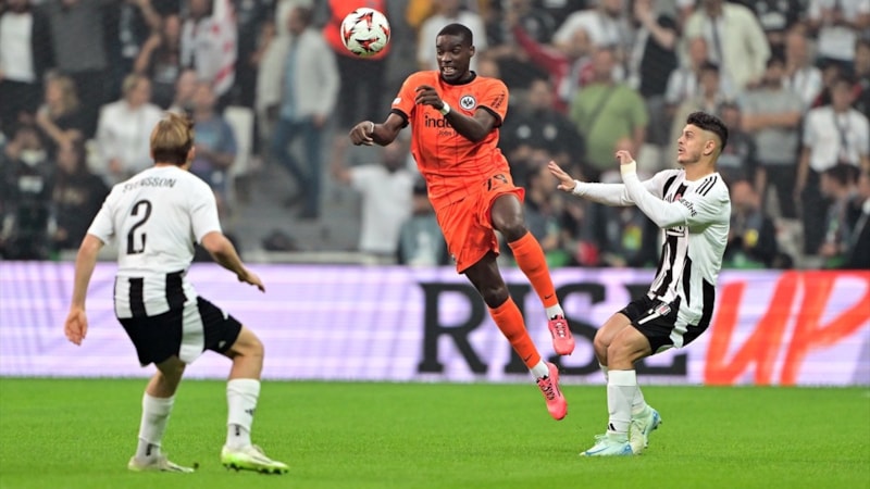 Beşiktaş evinde Frankfurt'a yenildi