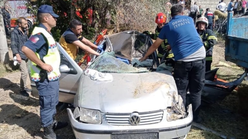 Denizli'de kaza yapan otomobil şarampole uçtu: 2 yaralı