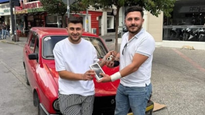 Balıkesir'de Iphone 16 Pro Max ile 1986 model Toros takas edildi