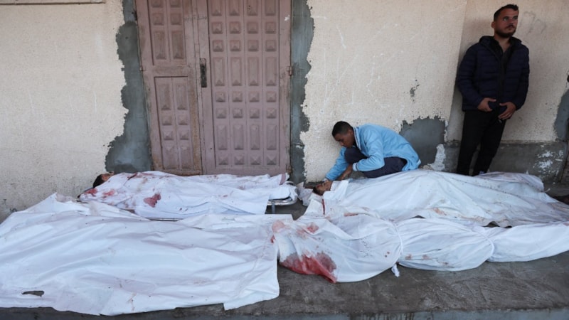 İsrail, Gazze'de hastane bahçesindeki çadırları vurdu