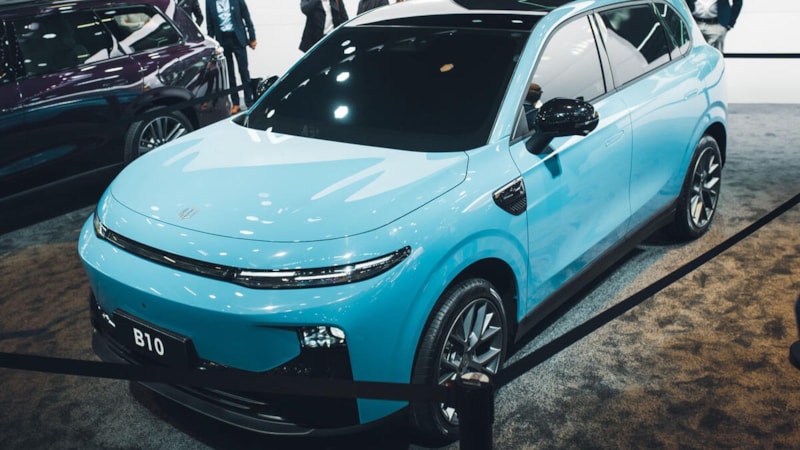 Çinli elektrikli otomobil üreticisi Leapmotor, B10 modelini tanıttı