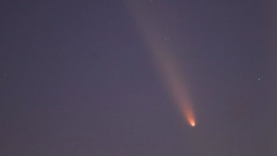 Kırklareli'de, 80 bin yılda bir görülen kuyruklu yıldız fotoğraflandı