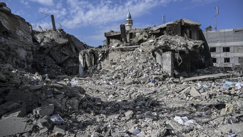 İsrail ordusu Lübnan'a son 24 saatte 87 hava saldırısı düzenledi