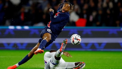 PSG, Strasbourg'u farklı yendi