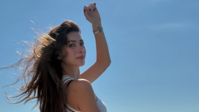 Güldür Güldür'ün yıldızı Toygan Avanoğlu'nun İranlı eşi tatil paylaşımı yaptı