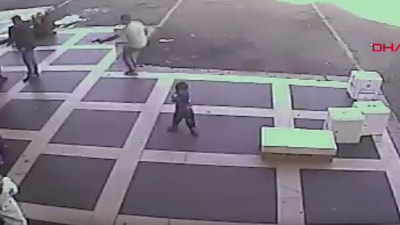 Şanlıurfa'da otogarın ortasında ateş etti