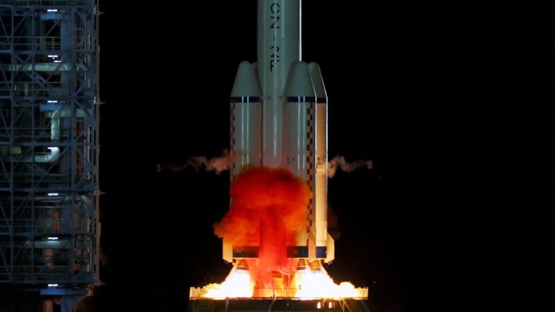 Çin’in 14. mürettebatlı uzay görevi “Shenzhou-19” resmen başladı