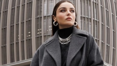 Ayça Ayşin Turan bir giyim markasının yüzü oldu