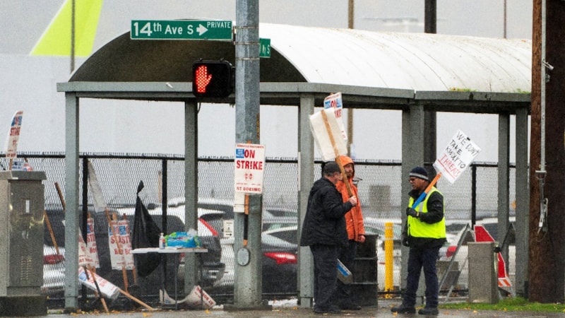Boeing işçileri yüzde 38'lik ücret artışında uzlaştı