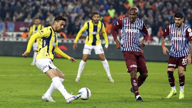 Fenerbahçe'de İrfan Can Kahveci sakatlandı: 1 ay yok