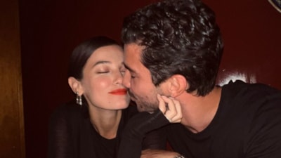 Pınar Deniz, Rachel Araz ile hamilelik pozu verdi