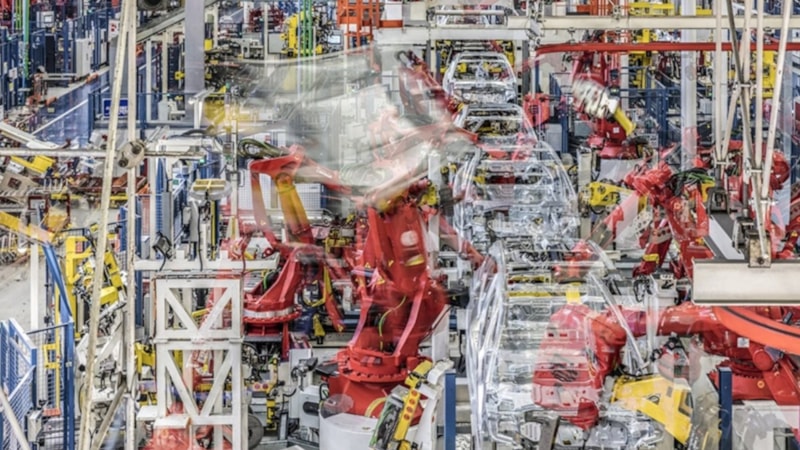 Türkiye'de 10 ayda 1,1 milyon adet otomotiv üretildi