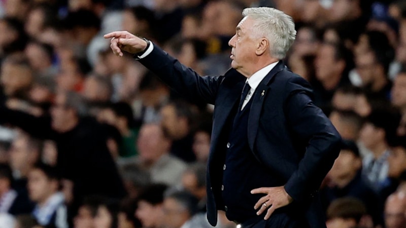 Real Madrid stoper arıyor: İki oyuncu kaldı