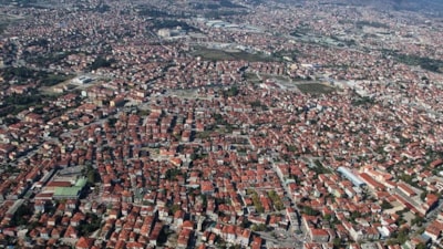 Türkiye’nin en kalabalık mahallesi belli oldu! Nüfusu 4 şehrin nüfusundan fazla olan mahalle bakın neredeymiş