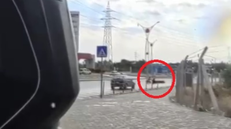 Adana'da yola dökülen mazot art arda kazalara sebep oldu