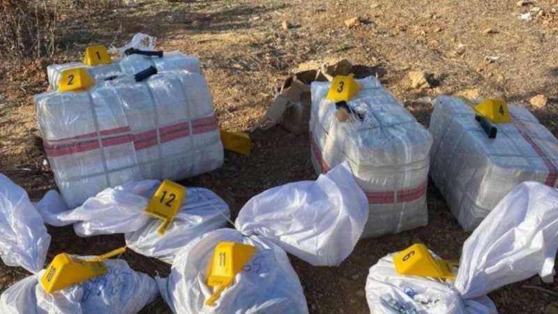 Konya'da yol kenarına bırakılan çuvallar korkuttu
