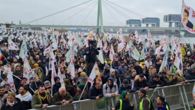 Almanya'da terör örgütü PKK yandaşları yürüyüş yaptı