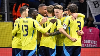 İsveç yıldız golcüleriyle Slovakya'yı yıktı