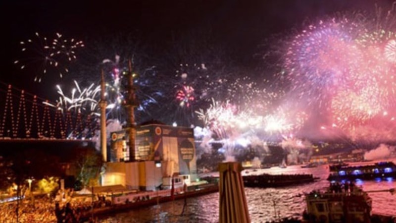 Vali Gül uyardı: Havai fişek atanlara 232 bin TL ceza