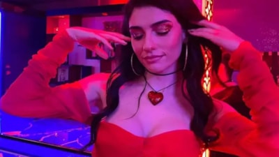 Rol arkadaşı paylaştı! İnci Taneleri'nin Dilber'i Hazar Ergüçlü'den aşk taktikleri