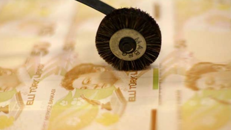Yeni basım 50 ve 5 liralık banknot üzerindeki imzalar yenilendi