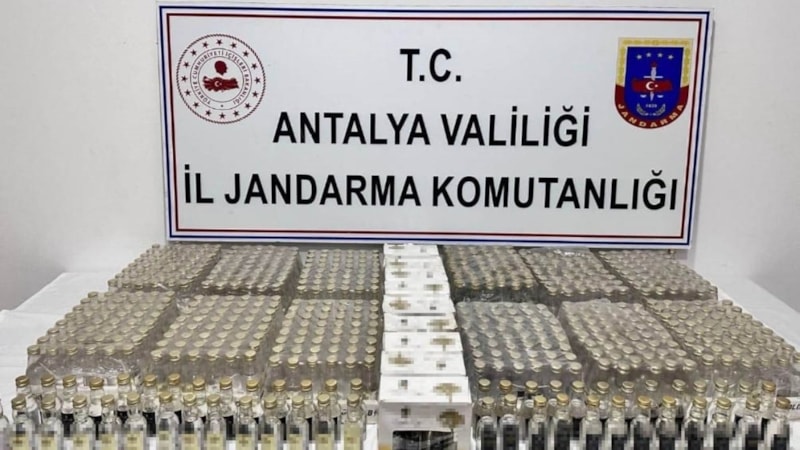 Antalya'da otelde 760 şişe kaçak içki yakalandı