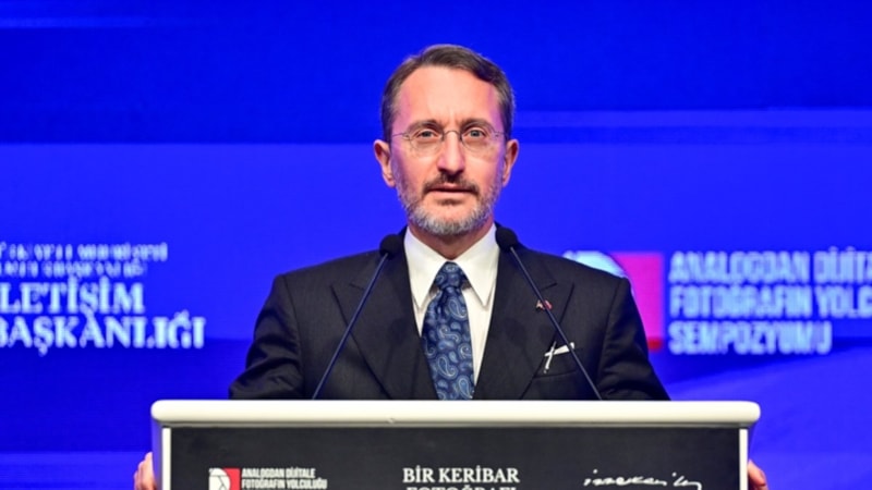 Fahrettin Altun'dan Öğretmenler Günü mesajı
