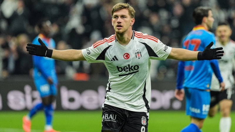 Semih Kılıçsoy, bu sezon Süper Lig'de ilk golünü attı