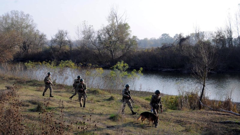 Yunanistan'a kaçmaya çalışan 3 FETÖ ve 1 PKK şüphelisi yakalandı