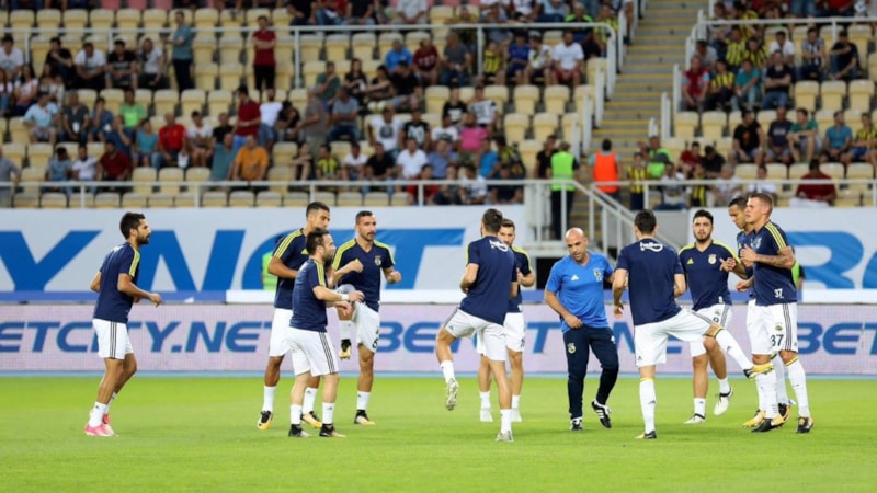 Gostivar'da oynayan eski Fenerbahçeliler, Vardar maçının rövanşını aldı