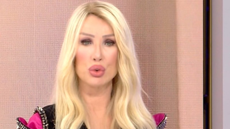 Sürekli eşiyle fotoğraf yayınlayan Seda Sayan, bu defa oğlu Oğulcan'la poz verdi! Anne-oğula yorum yağdı