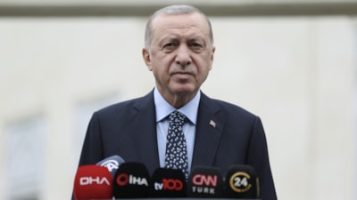 Cumhurbaşkanı Erdoğan, cuma namazını Hz. Ali Camii'nde kıldı