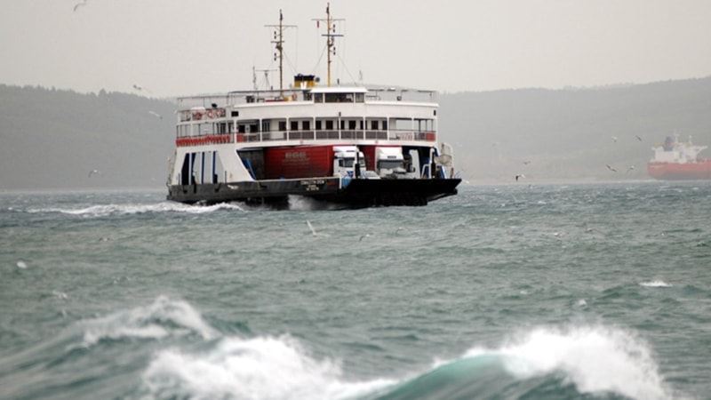 Gökçeada ile Bozcaada feribot hatlarında sefer iptali