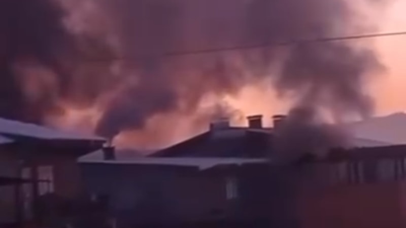 Van'da ev yangını: Dumandan zehirlenen 1 kişi öldü