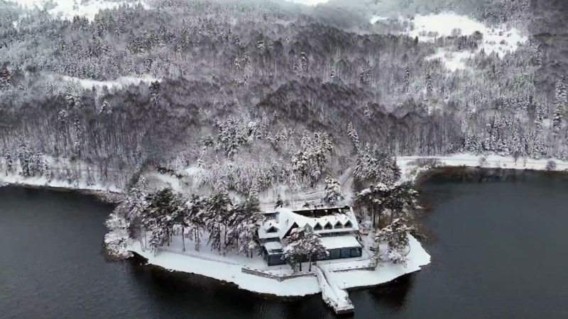 Abant Gölü Milli Parkı’nda karlı görsel şölen