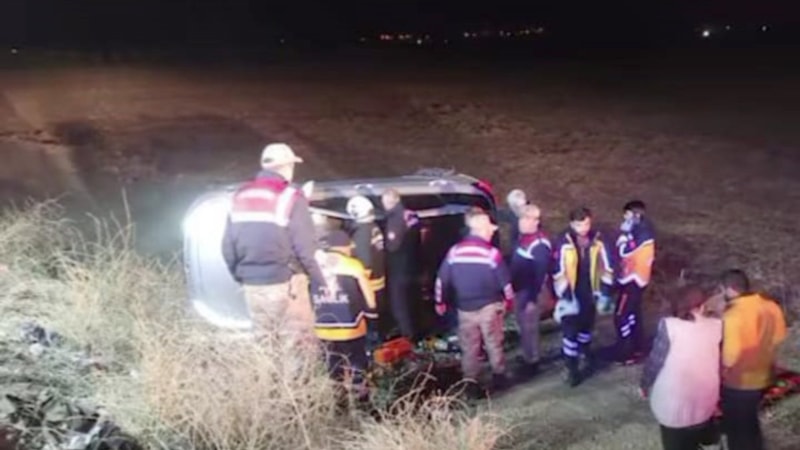 Gaziantep'te otomobil devrildi, sürücü yaralandı