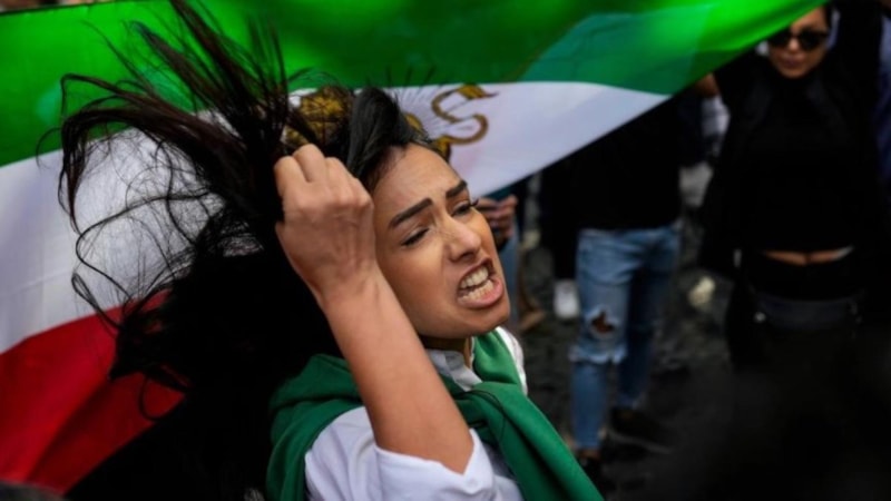 İran'da 'Tesettür Yasası' tepkilere yol açtı