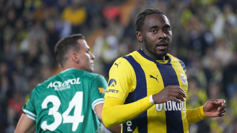 Fenerbahçe'de sözleşme için Osayi Samuel'in kararı bekleniyor