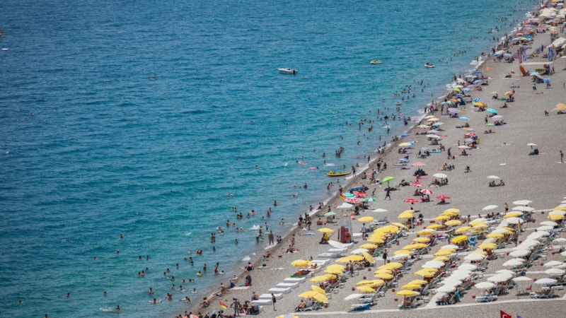 Türkiye'ye gelmemiş turistlere anket: Türkiye'ye gelmeyi düşünüyor musunuz?