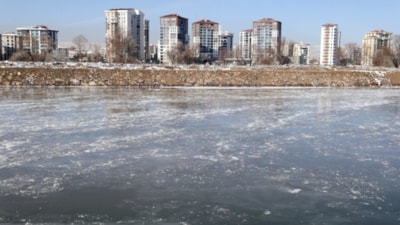 Türkiye'nin en soğuk yeri eksi 23 dereceyle Altınyayla oldu