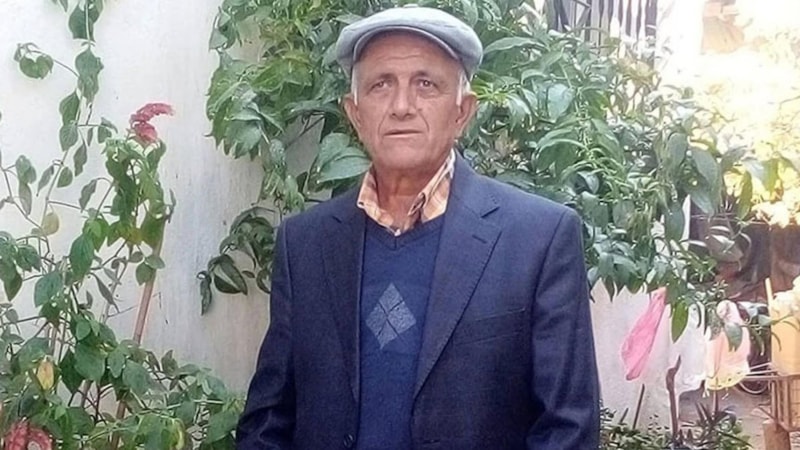 Aydın'da devrilen saman balyalarının altında kalan yaşlı adam can verdi