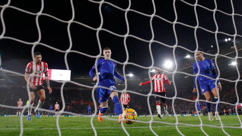 Chelsea, Southampton'ı farklı mağlup etti