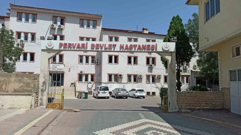 Siirt'te çikolatadan zehirlenen 11 öğrenci hastaneye kaldırıldı